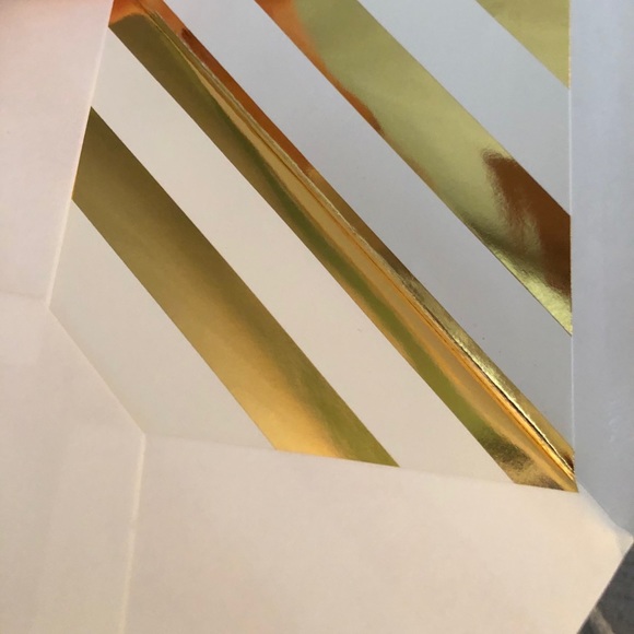 3 Kate Spade Cards, “Chic Happens,” Blank Inside - Picture 4 of 6